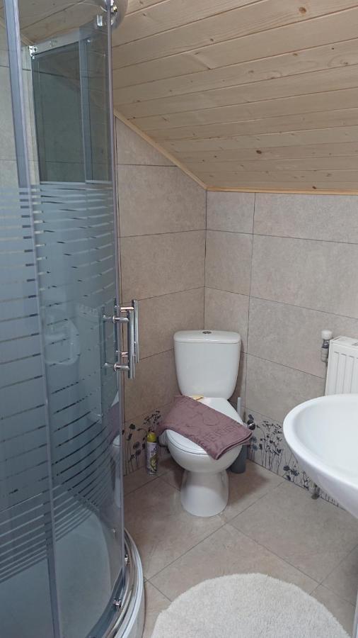 Любе Otel Yablunytsia Dış mekan fotoğraf