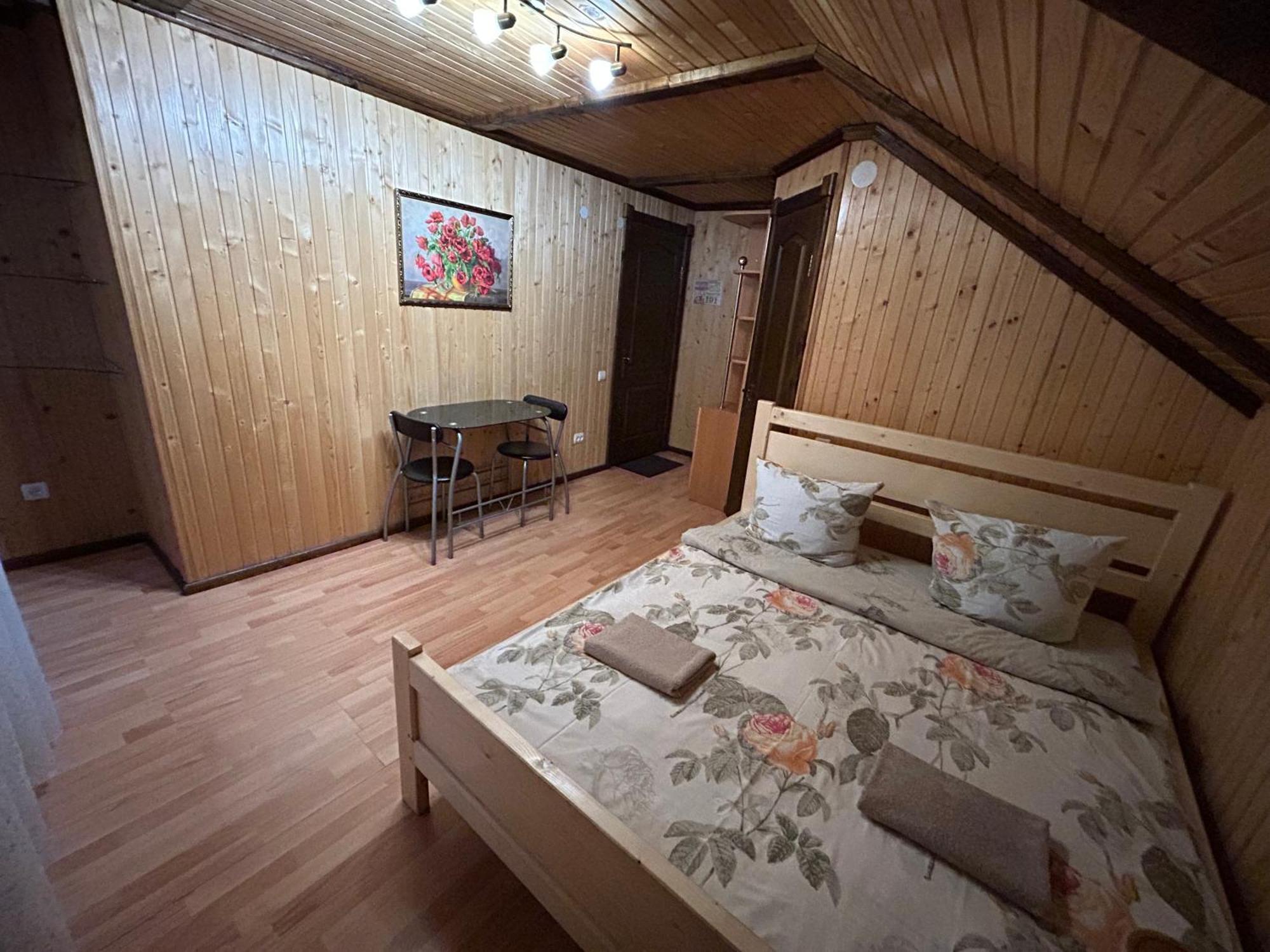 Любе Otel Yablunytsia Dış mekan fotoğraf