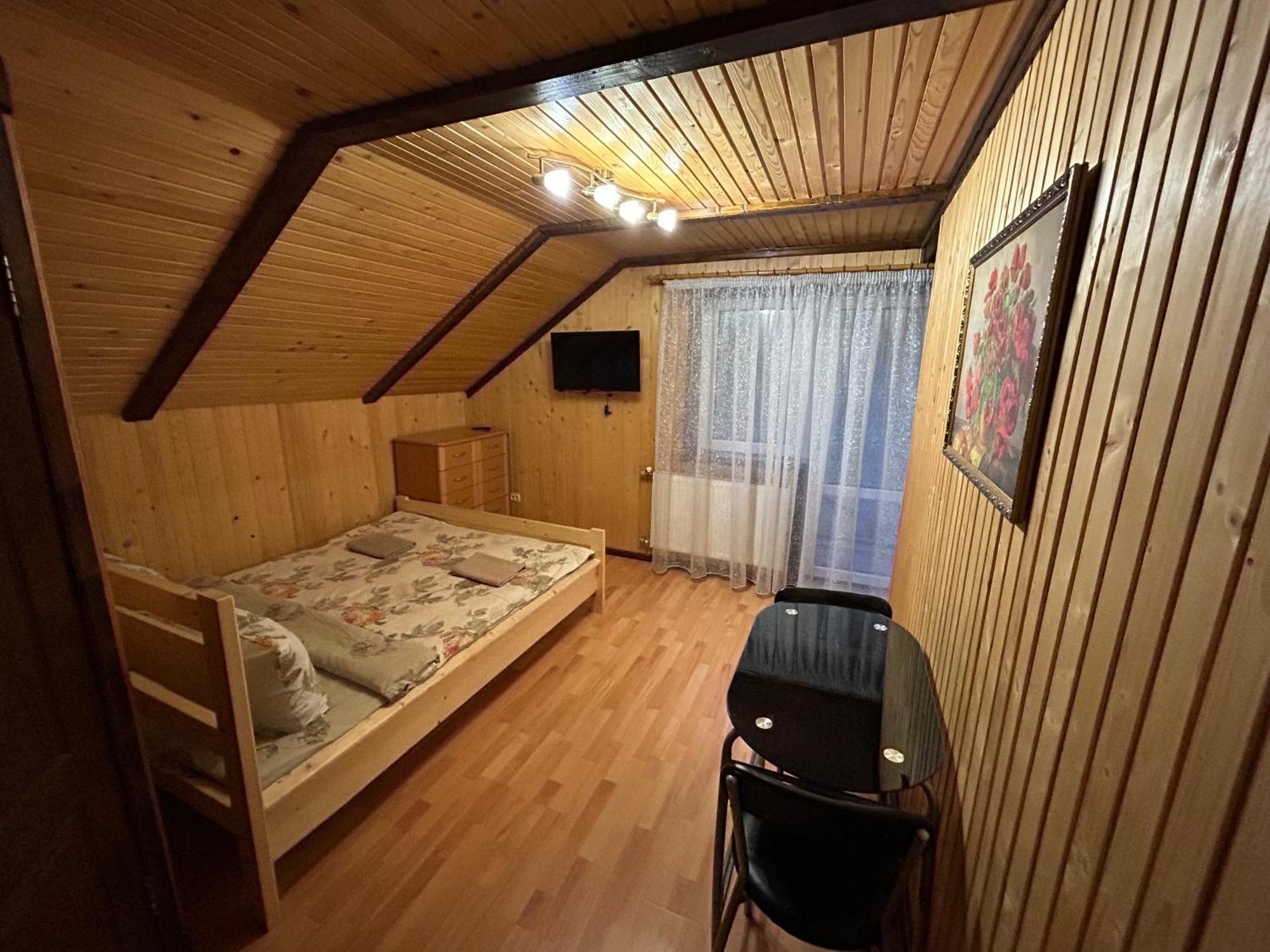 Любе Otel Yablunytsia Dış mekan fotoğraf