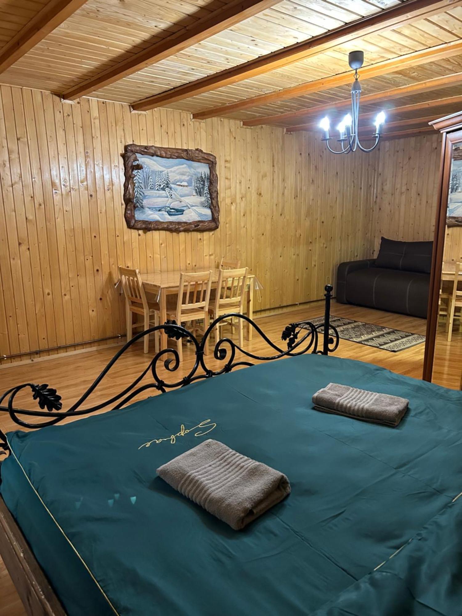 Любе Otel Yablunytsia Dış mekan fotoğraf