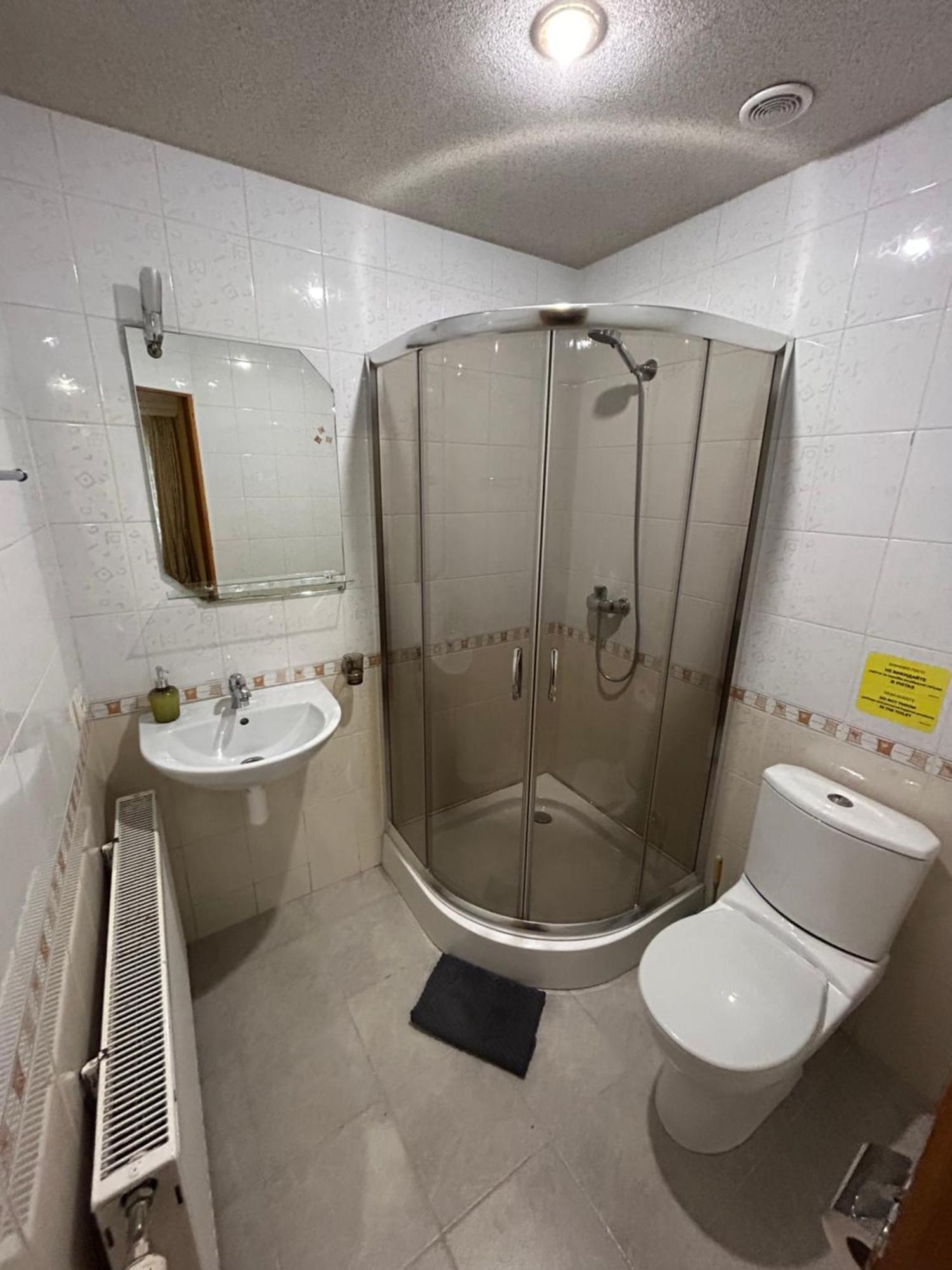 Любе Otel Yablunytsia Dış mekan fotoğraf