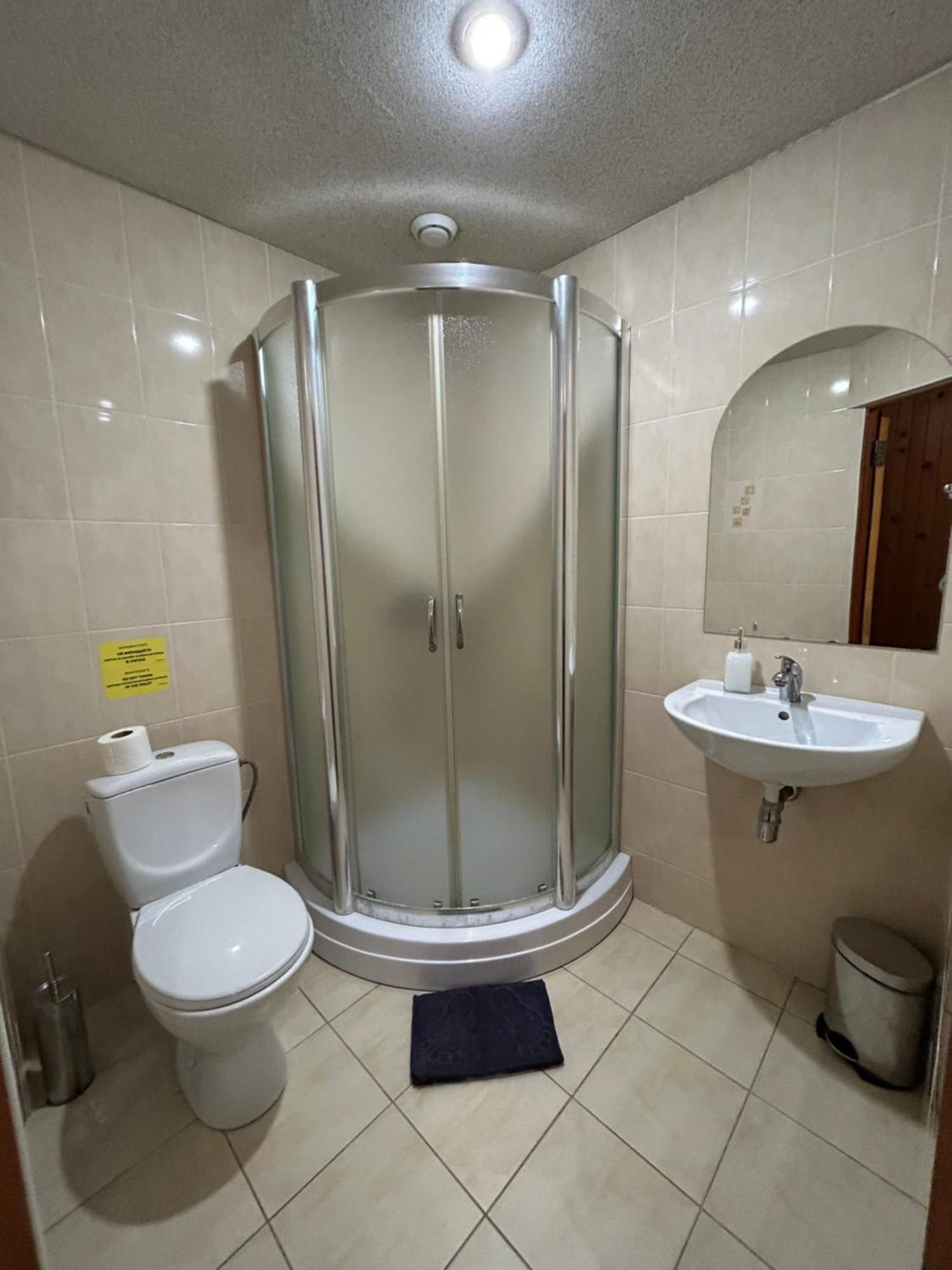 Любе Otel Yablunytsia Dış mekan fotoğraf