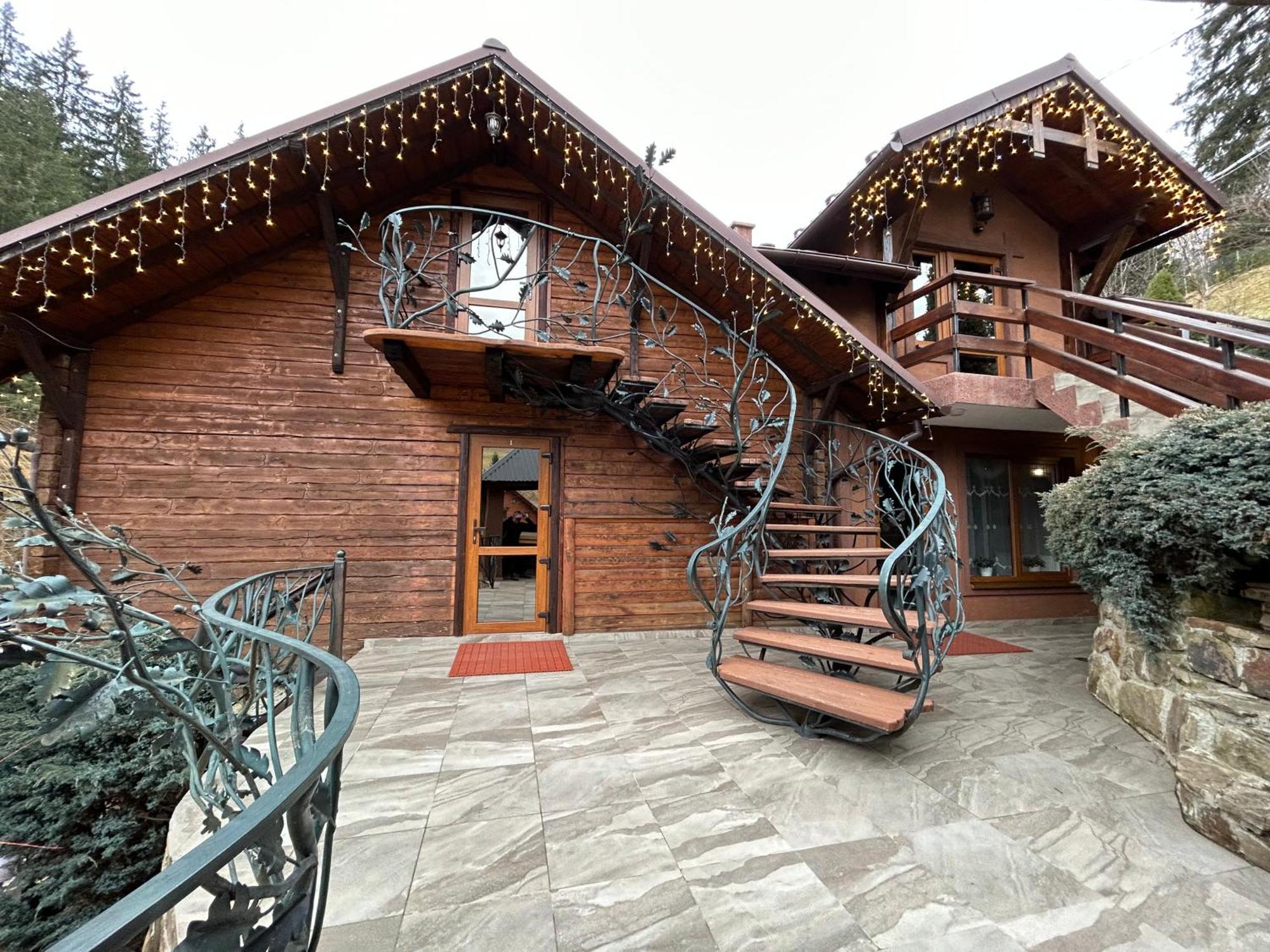 Любе Otel Yablunytsia Dış mekan fotoğraf