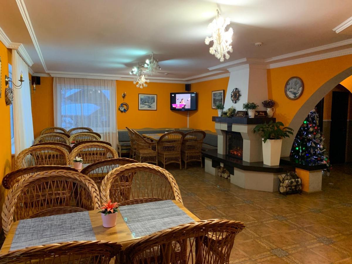 Любе Otel Yablunytsia Dış mekan fotoğraf