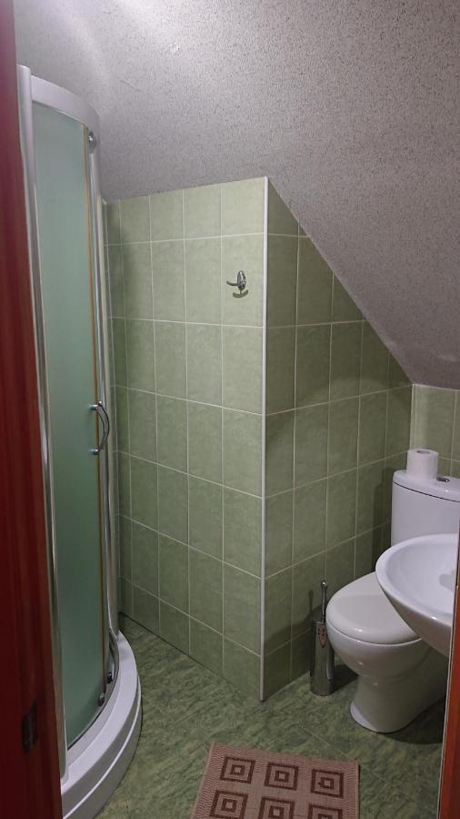 Любе Otel Yablunytsia Dış mekan fotoğraf
